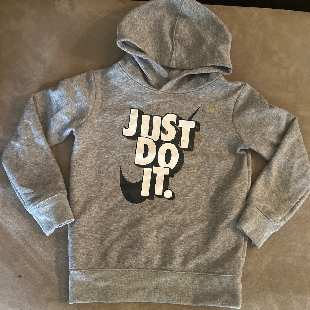 Grey Nike Hoodie (Toddler 4)